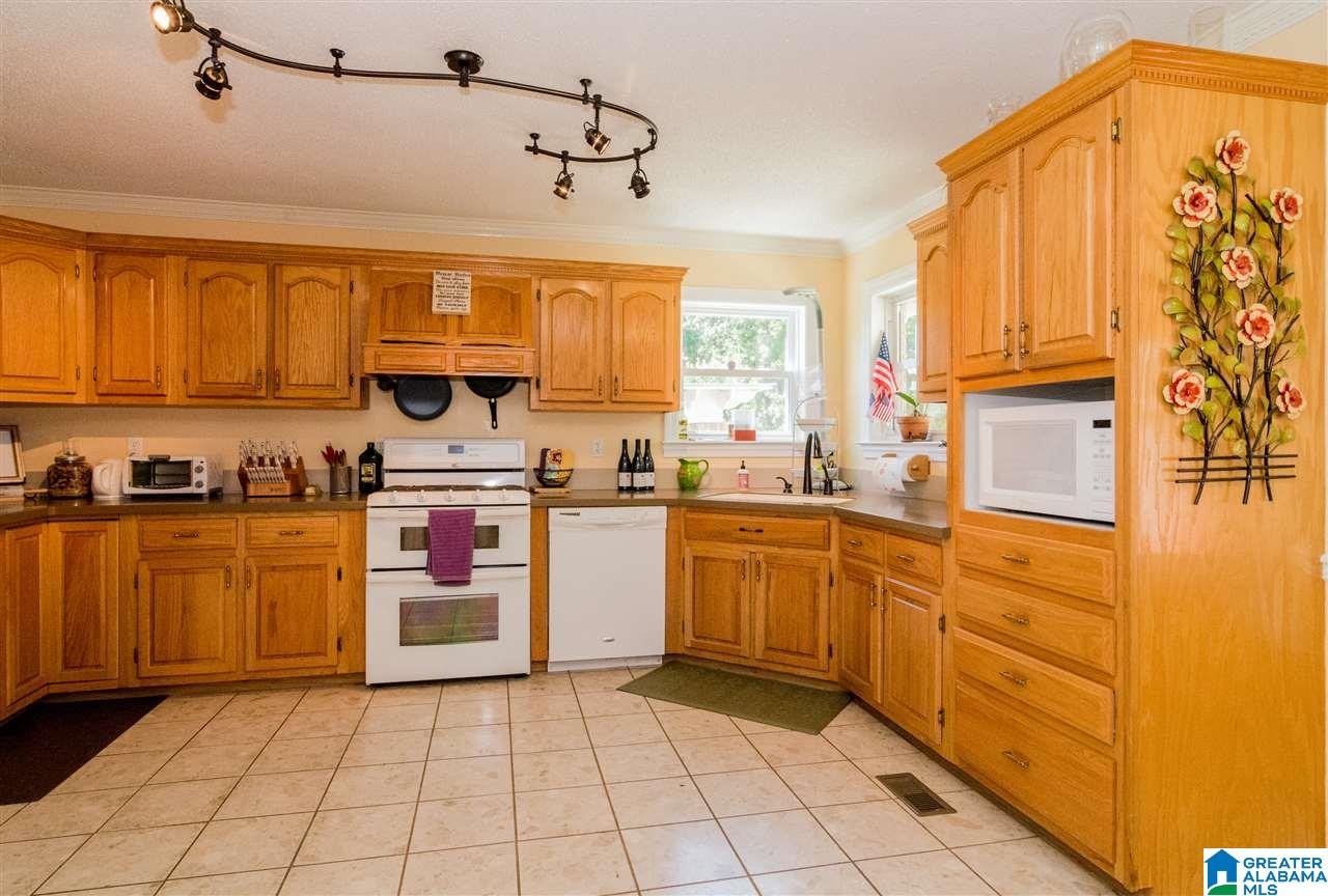 8298 Wade Road Warrior, AL 35180 - Photo 10 of 46