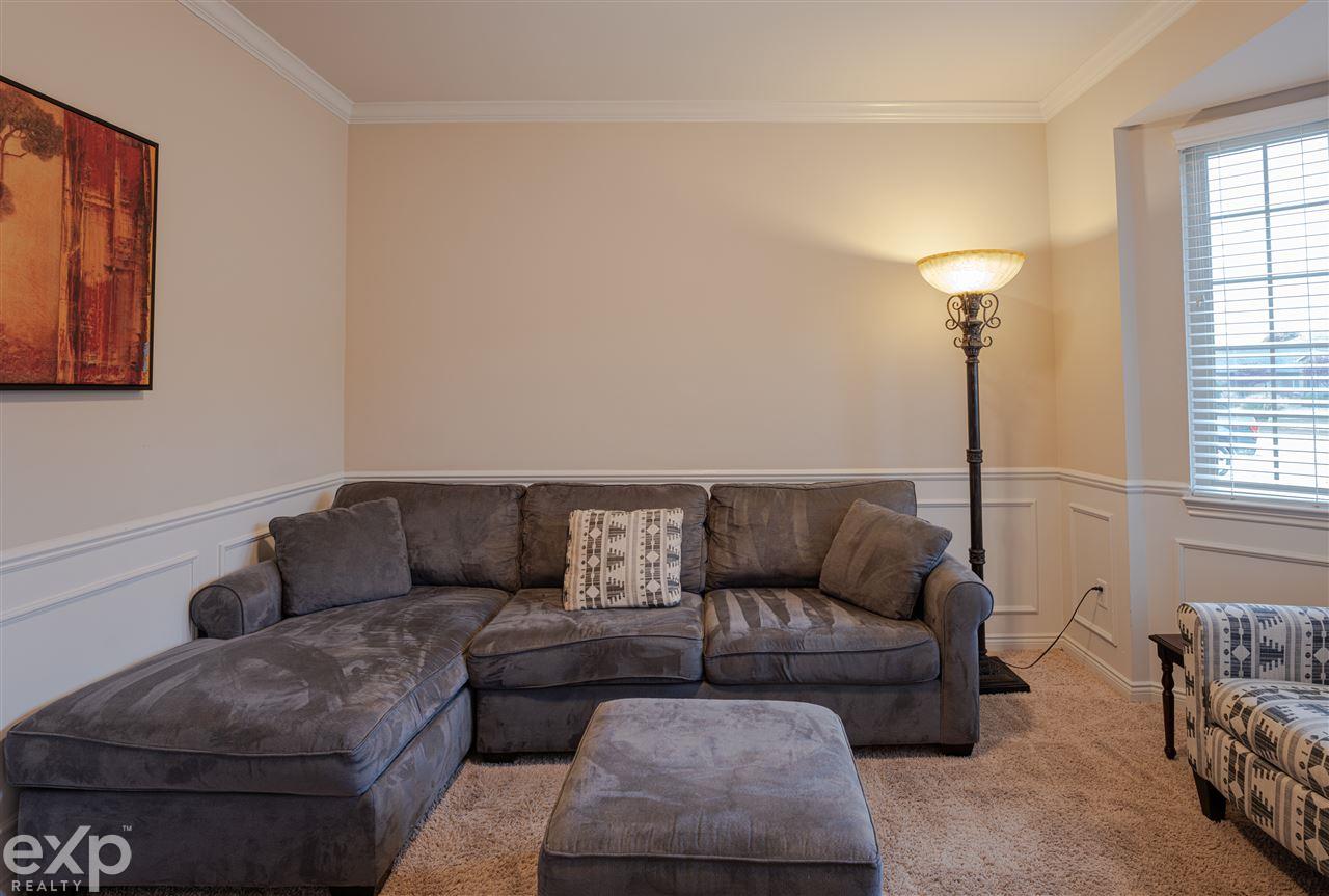 16136 Moore Park Road Macomb, MI 48044 - Photo 21 of 39 50026814-20.JPG