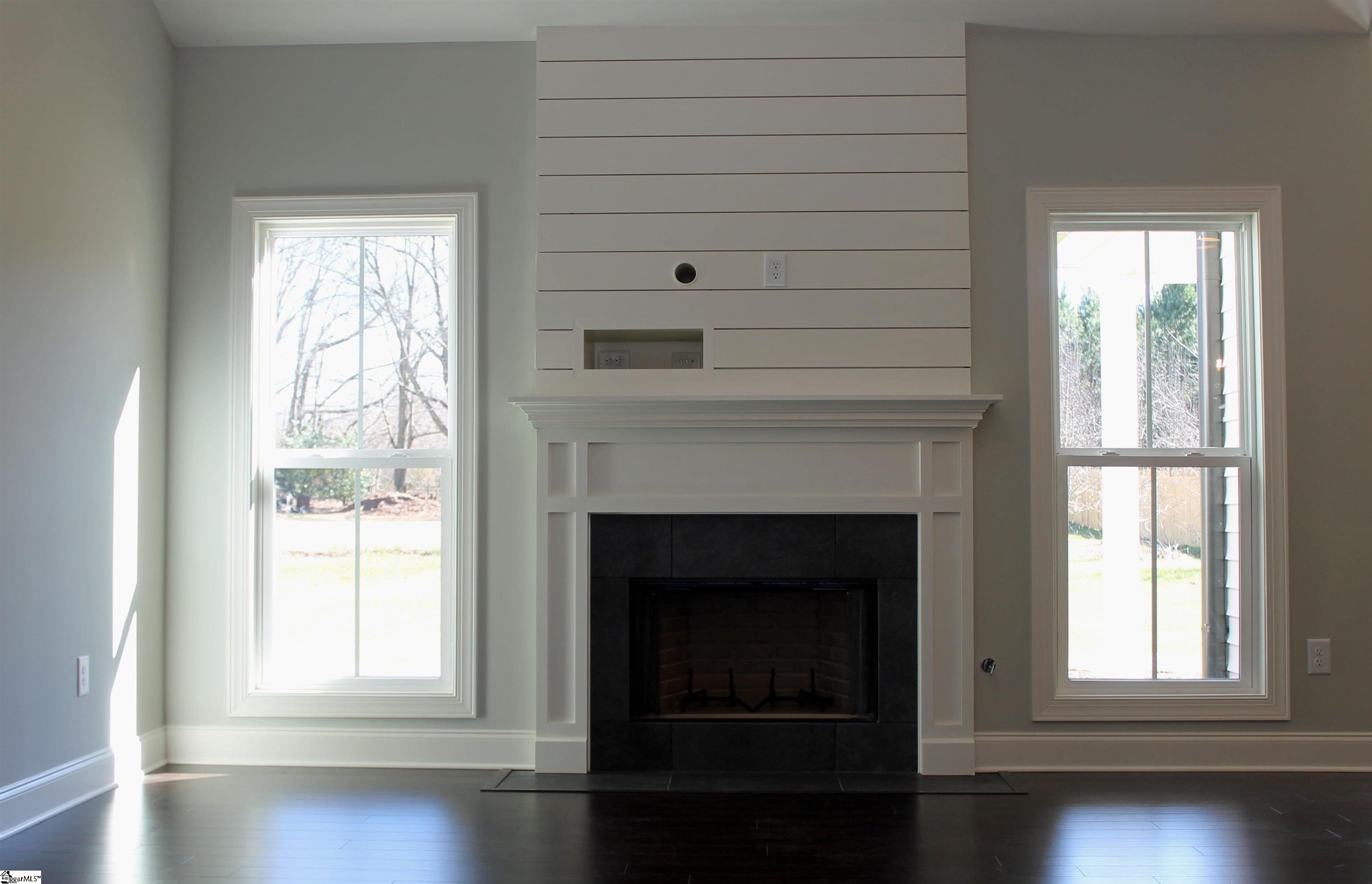 305 Palmetto Road Pelzer, SC 29669 - Photo 2 of 31