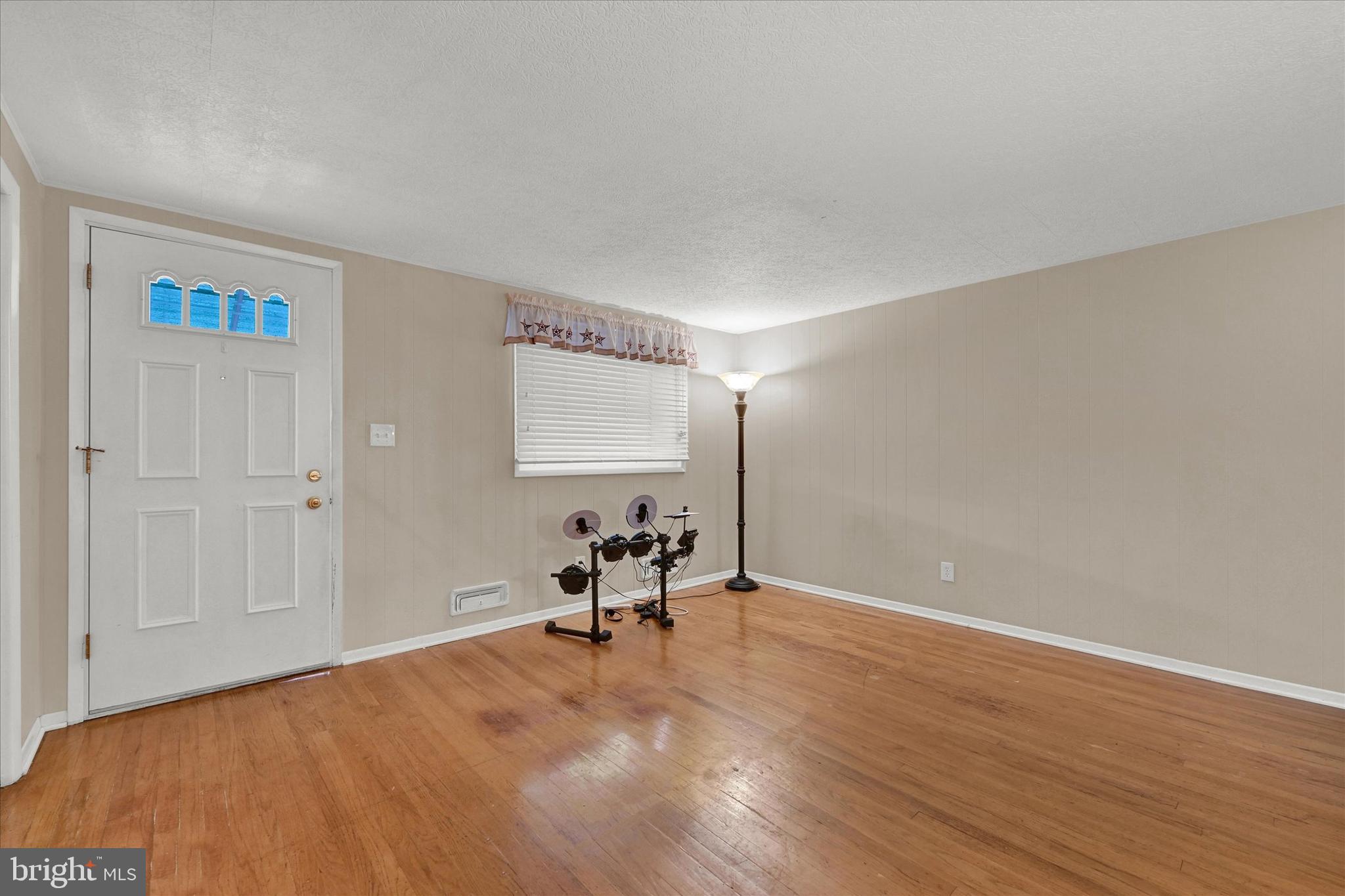 7837 Harold Road Dundalk, MD 21222 - Photo 6 of 24 **Carpet to be installed on main level**