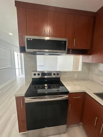 $2,500 | 1555 Northwest 34th Street, Unit 1555, Miami, FL 33142