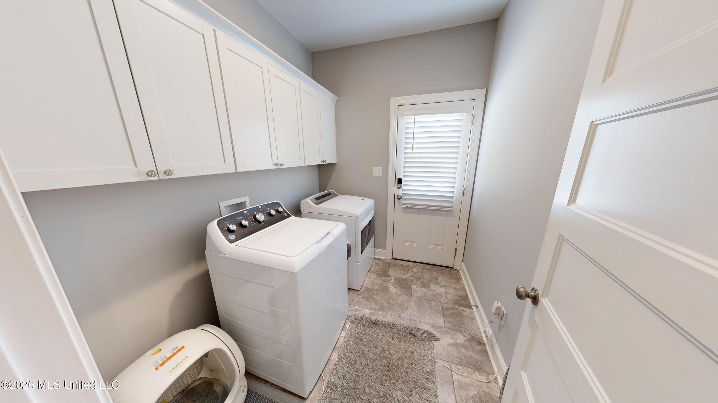 11250 Miller Road Olive Branch, MS 38654 - Photo 34 of 55 Laundry Room