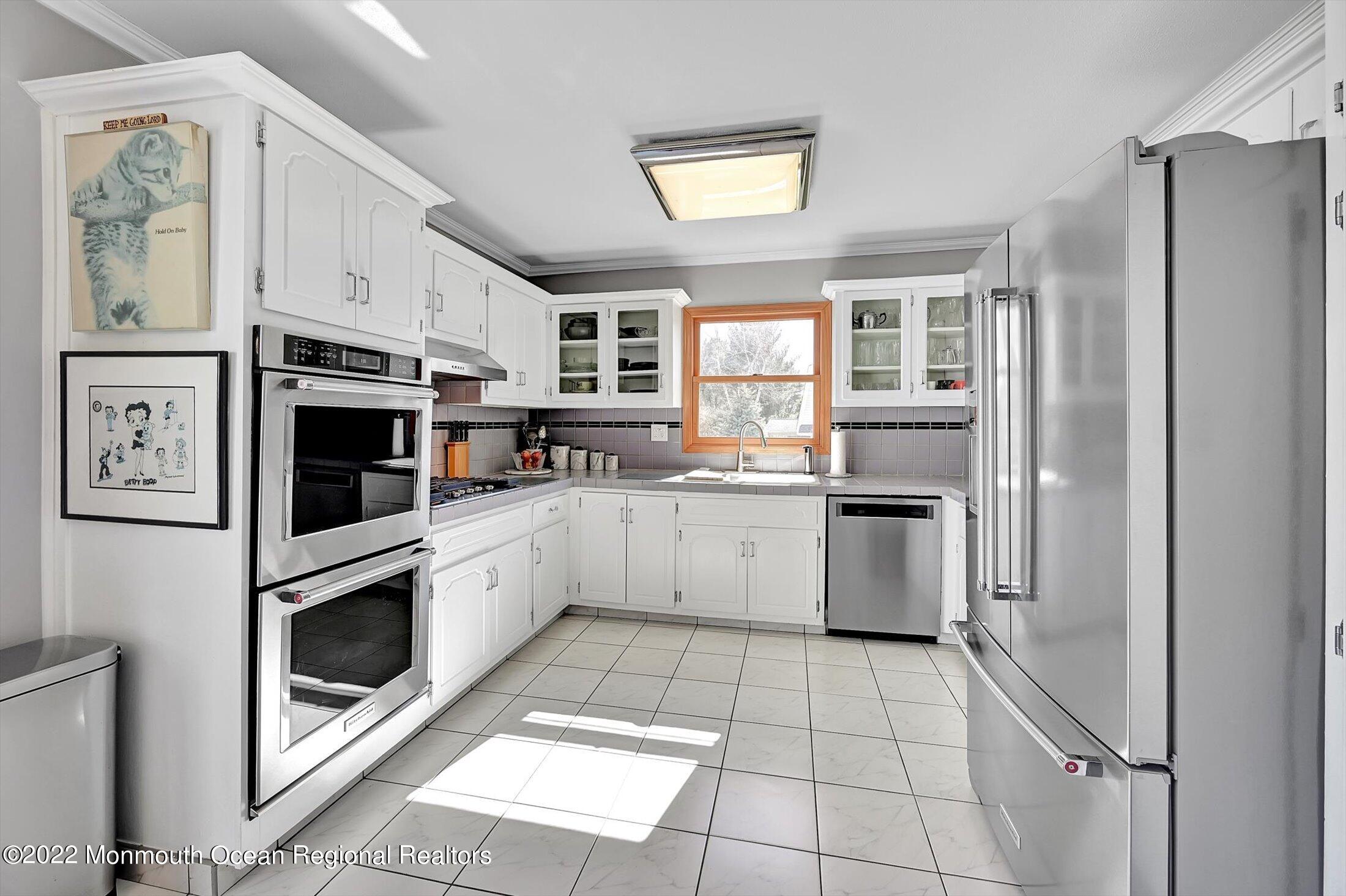 74 Old Post Road Freehold, NJ 07728 - Photo 20 of 45 21-GBA_7465