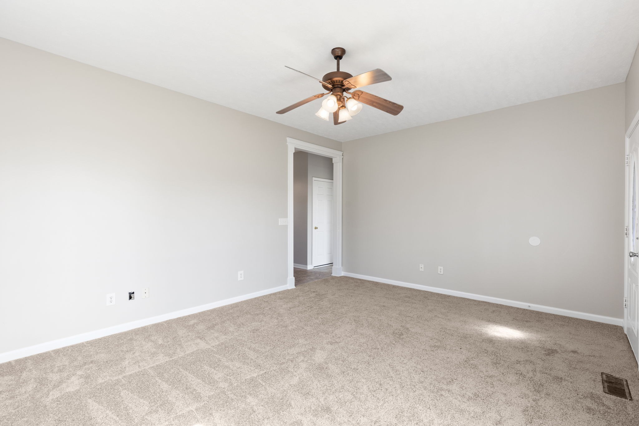 467 Berry Circle Springfield, TN 37172 - Photo 7 of 46 Gallery Image 7
