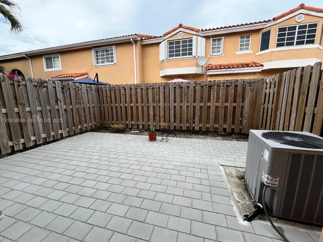 $3,000 | 14305 Southwest 57th Lane, Unit 78, Miami, FL 33183