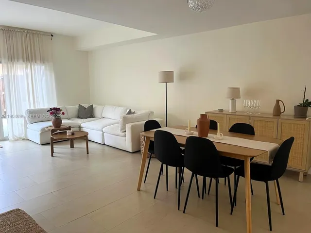 $3,000 | 14305 Southwest 57th Lane, Unit 78, Miami, FL 33183