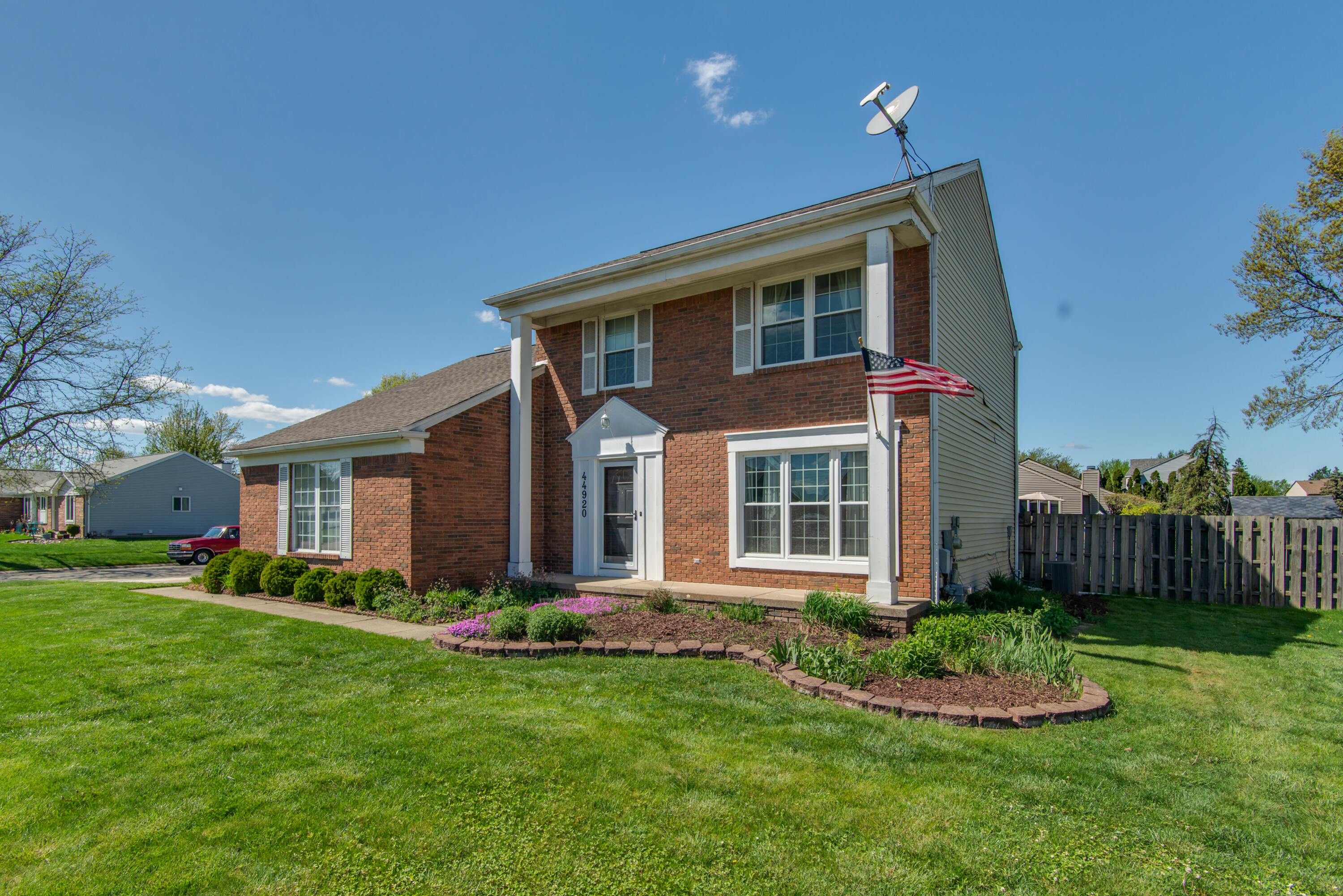 44920 Lemont Road Canton, MI 48187 - Photo 2 of 30 2