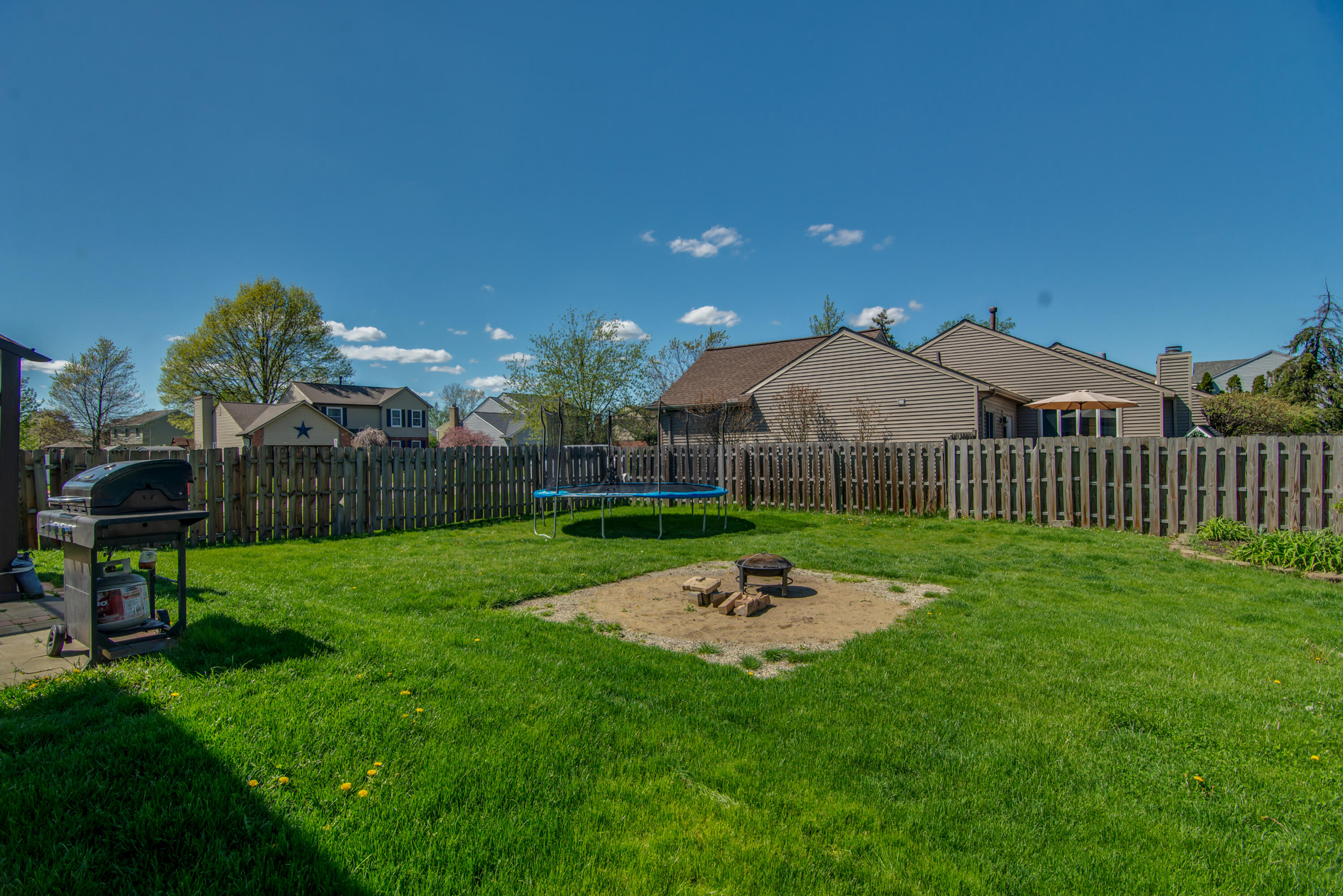 44920 Lemont Road Canton, MI 48187 - Photo 27 of 30 27