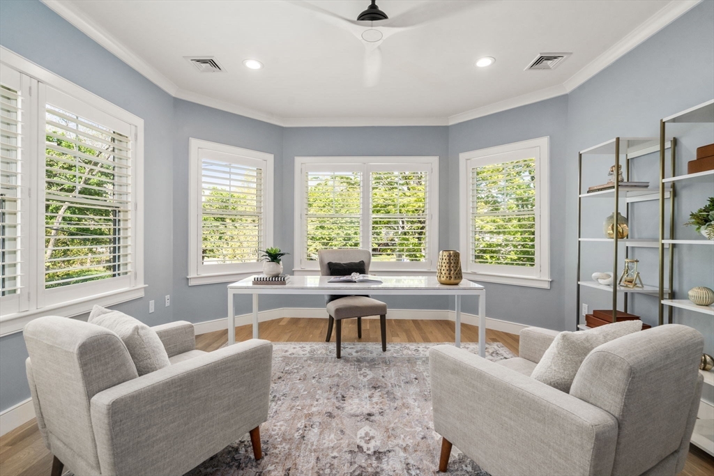 10 Spiers Road Newton, MA 02459 - Photo 18 of 40