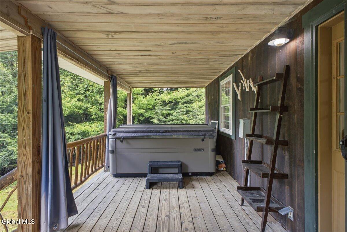 390 Eddy Road Hadley, NY 12835 - Photo 8 of 41 10-010_IMG_9851
