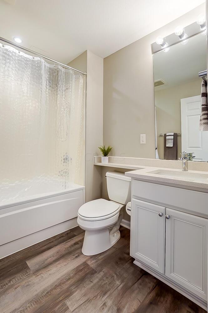 4401 Hunts Landing Road, Unit 301 Hebron, OH 43025 - Photo 23 of 41 Updated Full bath #1