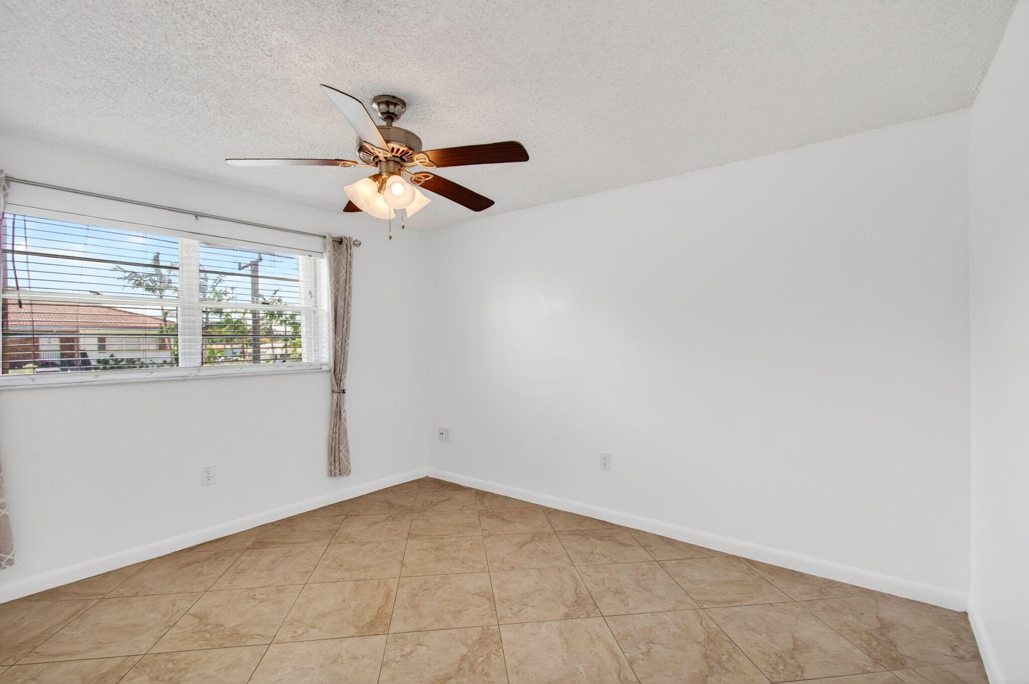 600 Southwest 2nd Avenue, Unit 240 Boca Raton, FL 33432 - Photo 15 of 54 a view of a big room with carpet