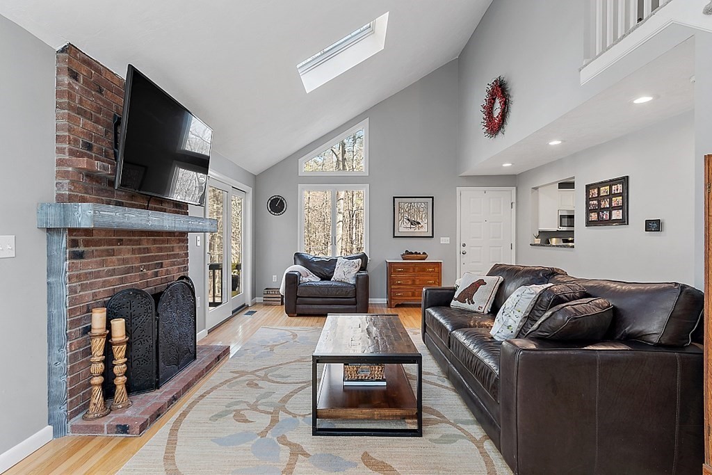 80 Tenney Road Westford, MA 01886 - Photo 4 of 42