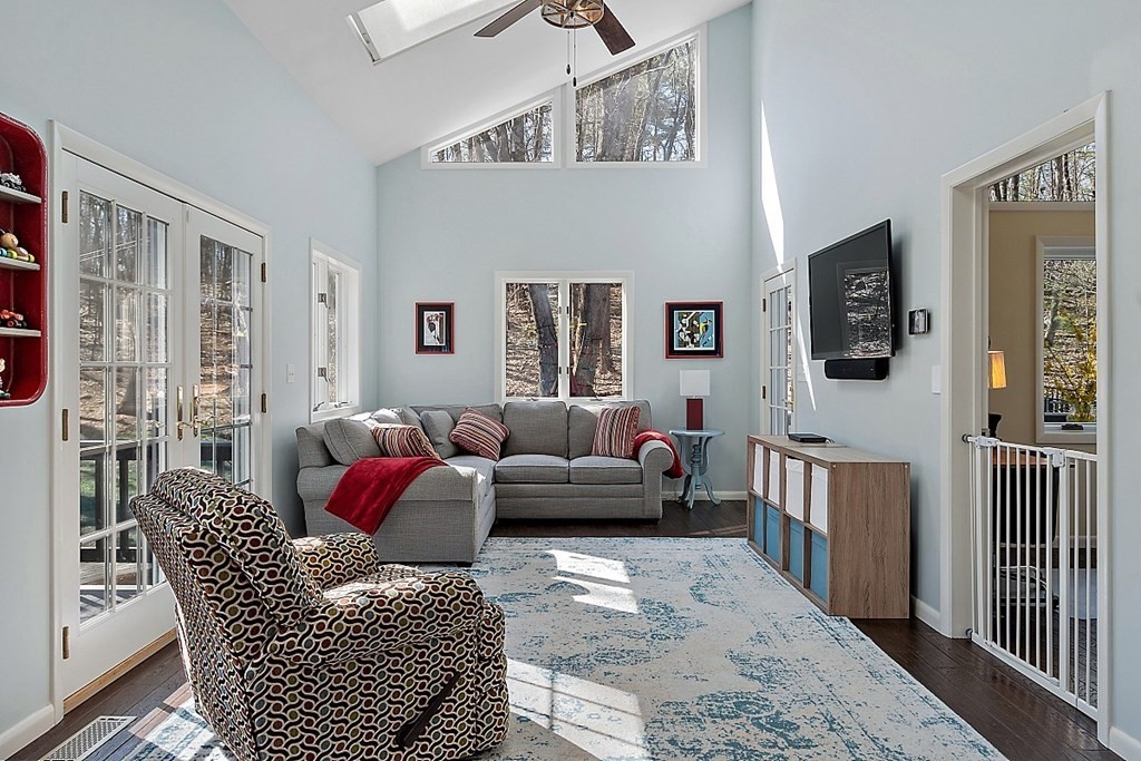 80 Tenney Road Westford, MA 01886 - Photo 10 of 42