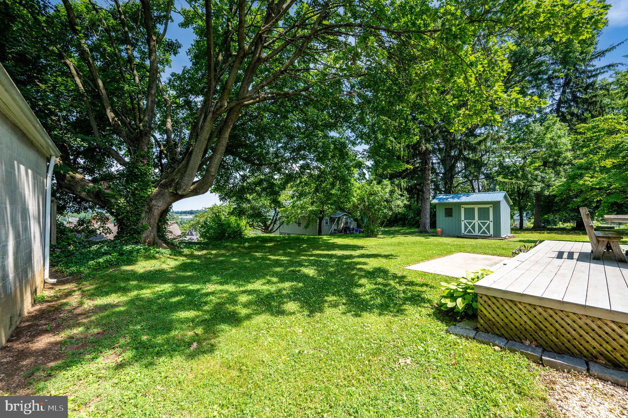 959 Greenway Terrace Reading, PA 19607 - Photo 33 of 40