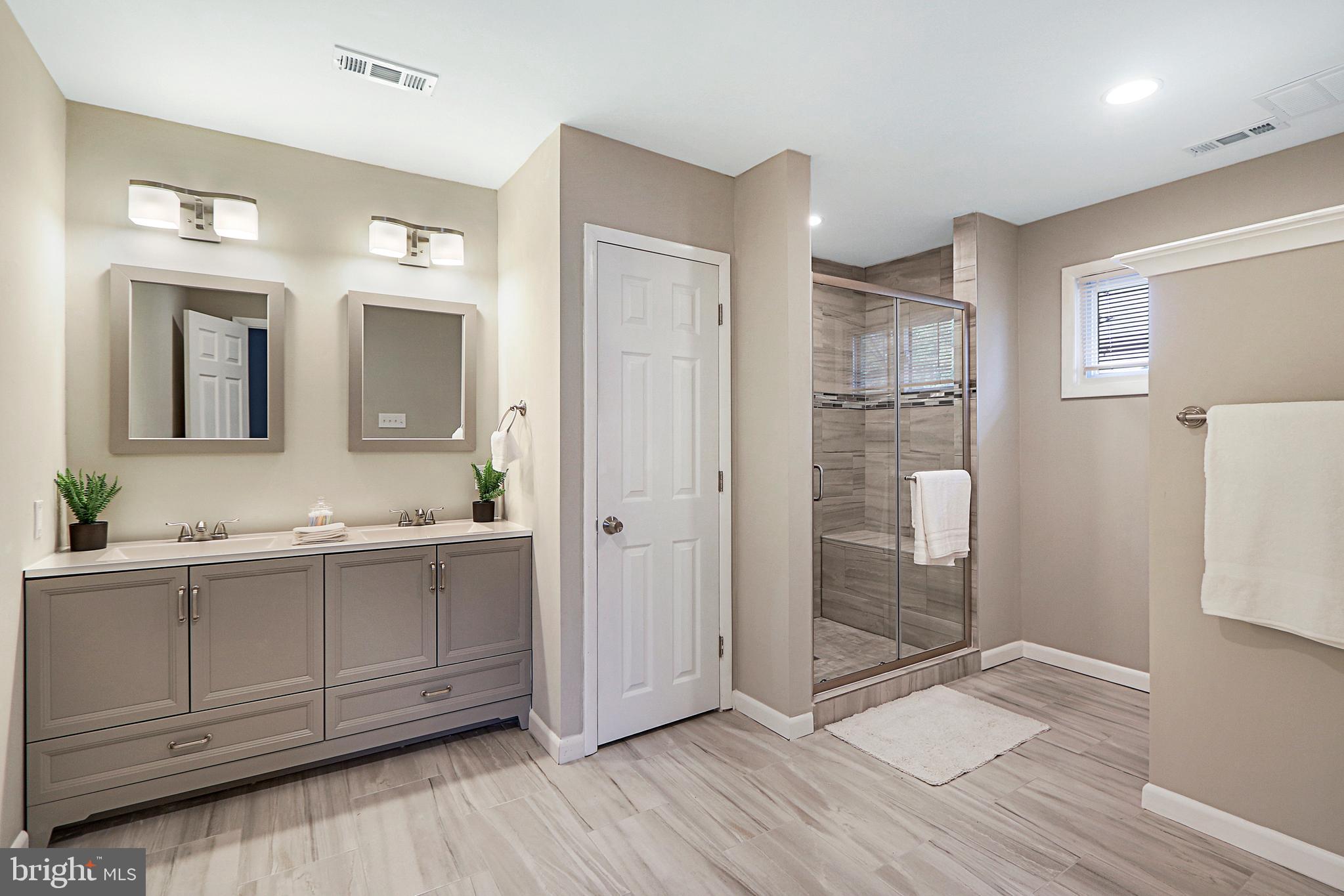 1904 Baldwin Road Cherry Hill, NJ 08003 - Photo 22 of 25 Master bath
