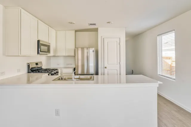 $1,545 | 737 Magnolia Creek Drive, Magnolia, TX 77354