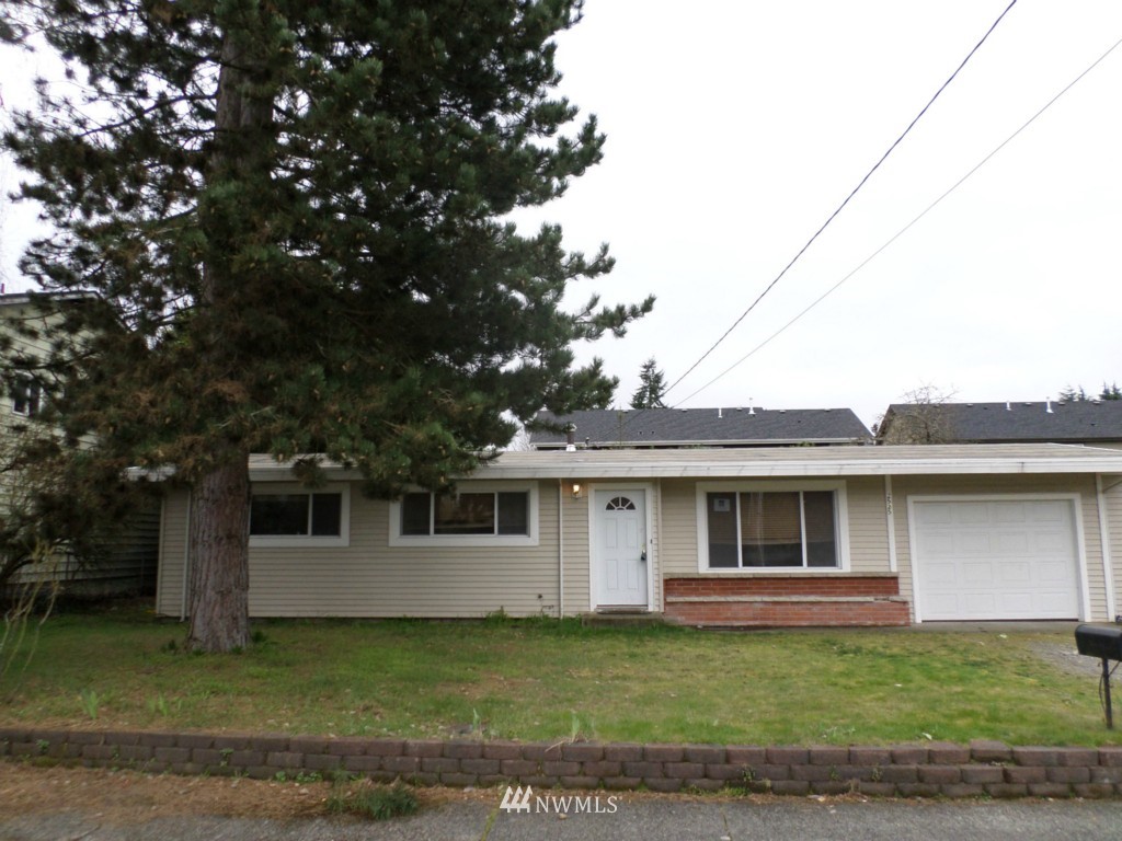 2525 Northeast 25th Street Renton, WA 98056 - Photo 1 of 8