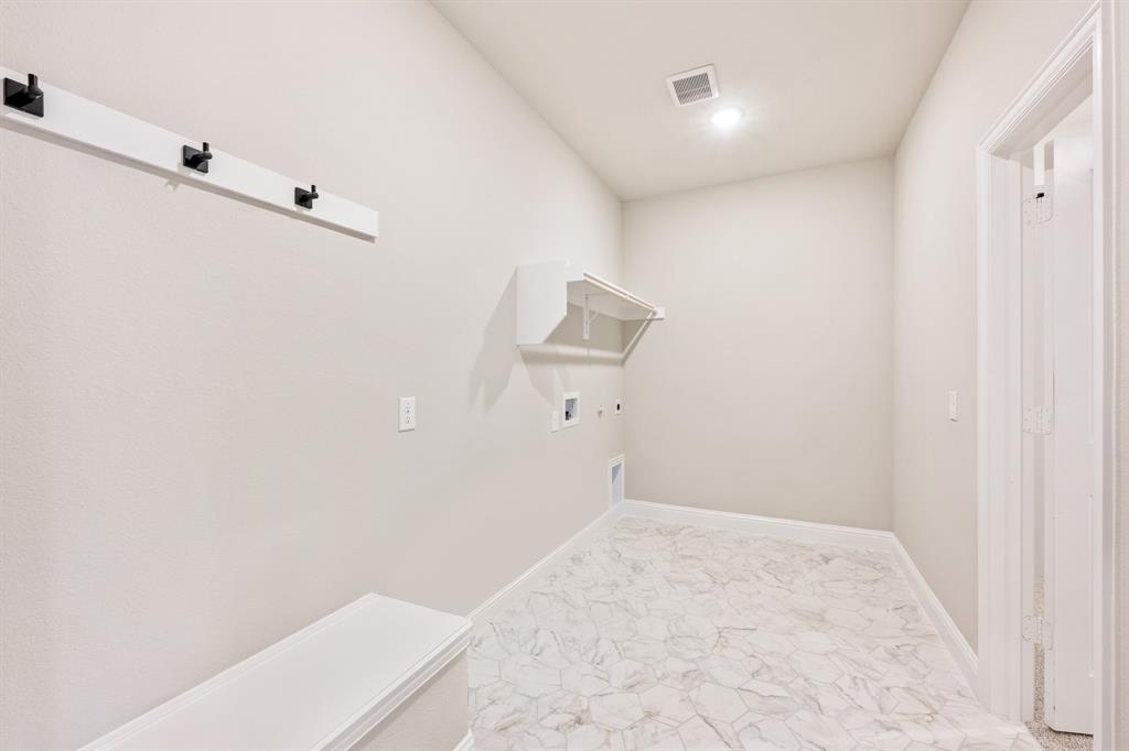 2016 Dundalk Lane Forney, TX 75126 - Photo 25 of 40 a view of a room with closet