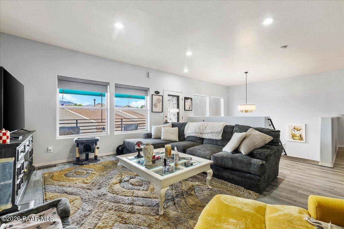983 Rolling Green Road Dewey, AZ 86327 - Photo 6 of 50 06-Formal Living Room