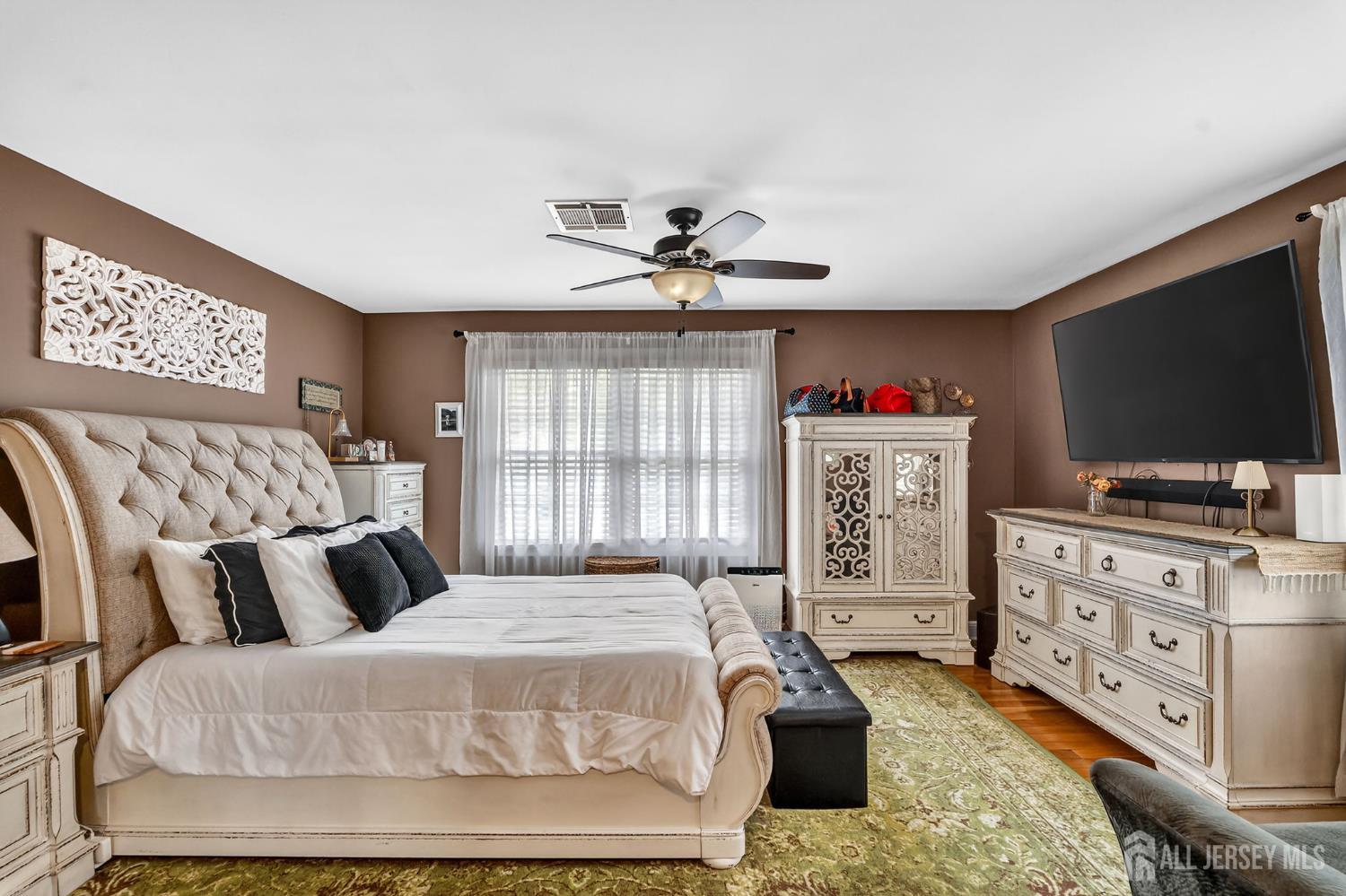 695 Spruce Road North Brunswick, NJ 08902 - Photo 27 of 63
