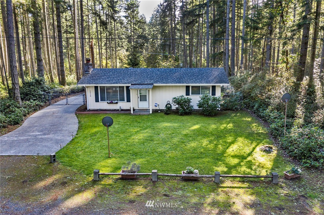 12110 Yoman Road Anderson Island, WA 98303 - Photo 2 of 30