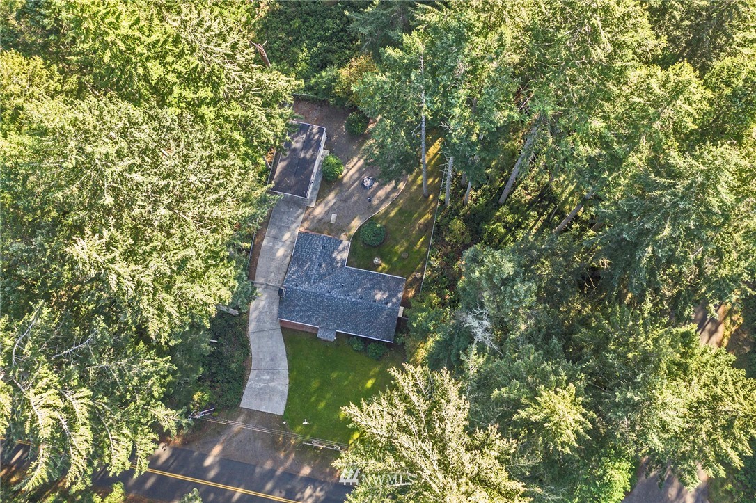 12110 Yoman Road Anderson Island, WA 98303 - Photo 3 of 30