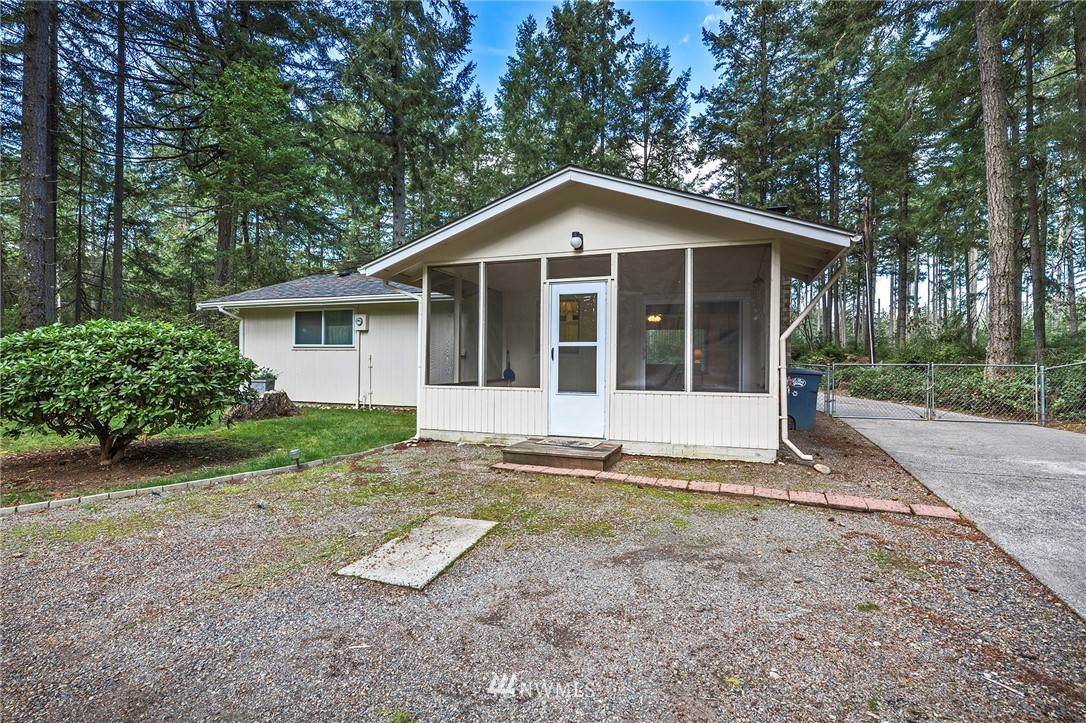 12110 Yoman Road Anderson Island, WA 98303 - Photo 22 of 30