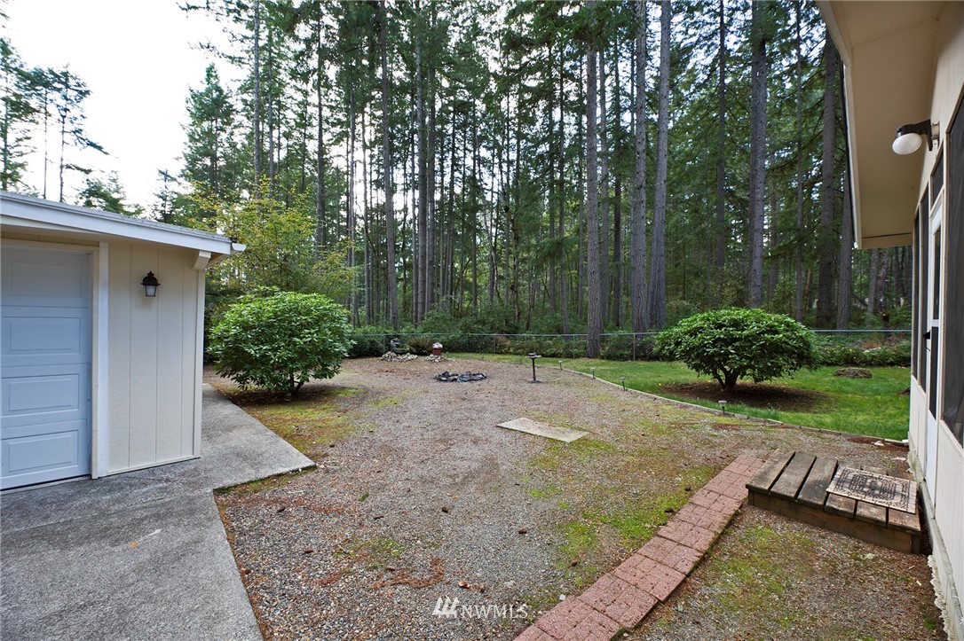 12110 Yoman Road Anderson Island, WA 98303 - Photo 23 of 30