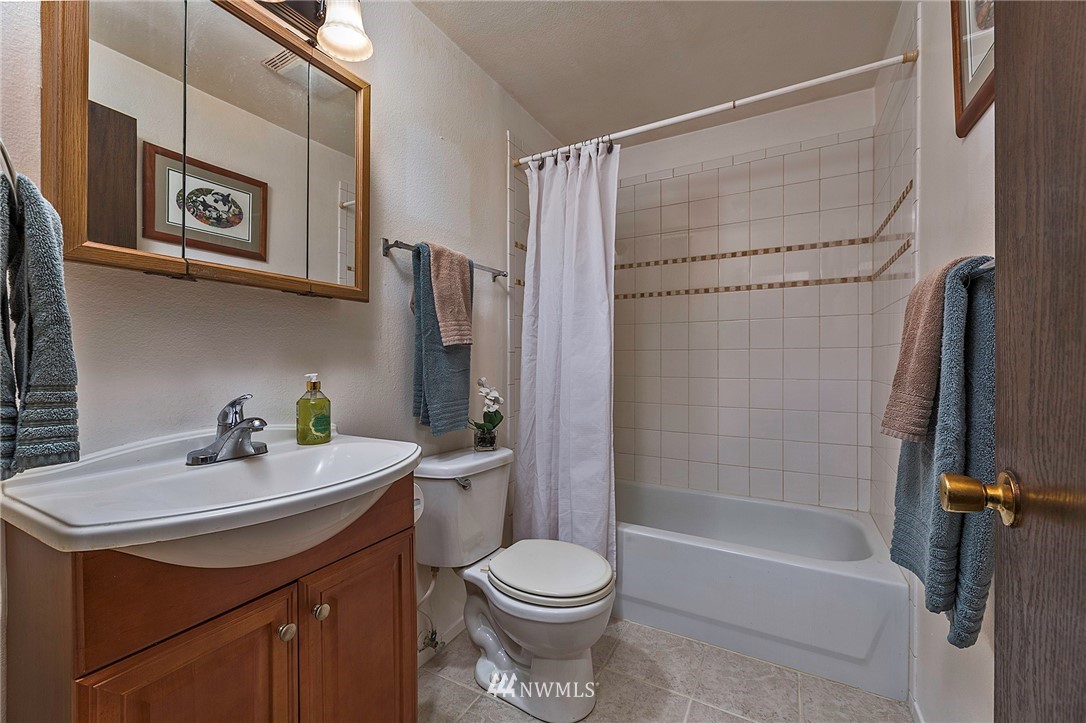 12110 Yoman Road Anderson Island, WA 98303 - Photo 8 of 30