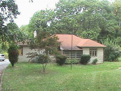 1328 Brookfield Road Hubbard, OH 44425 - Photo 1 of 1 Gallery Image 1