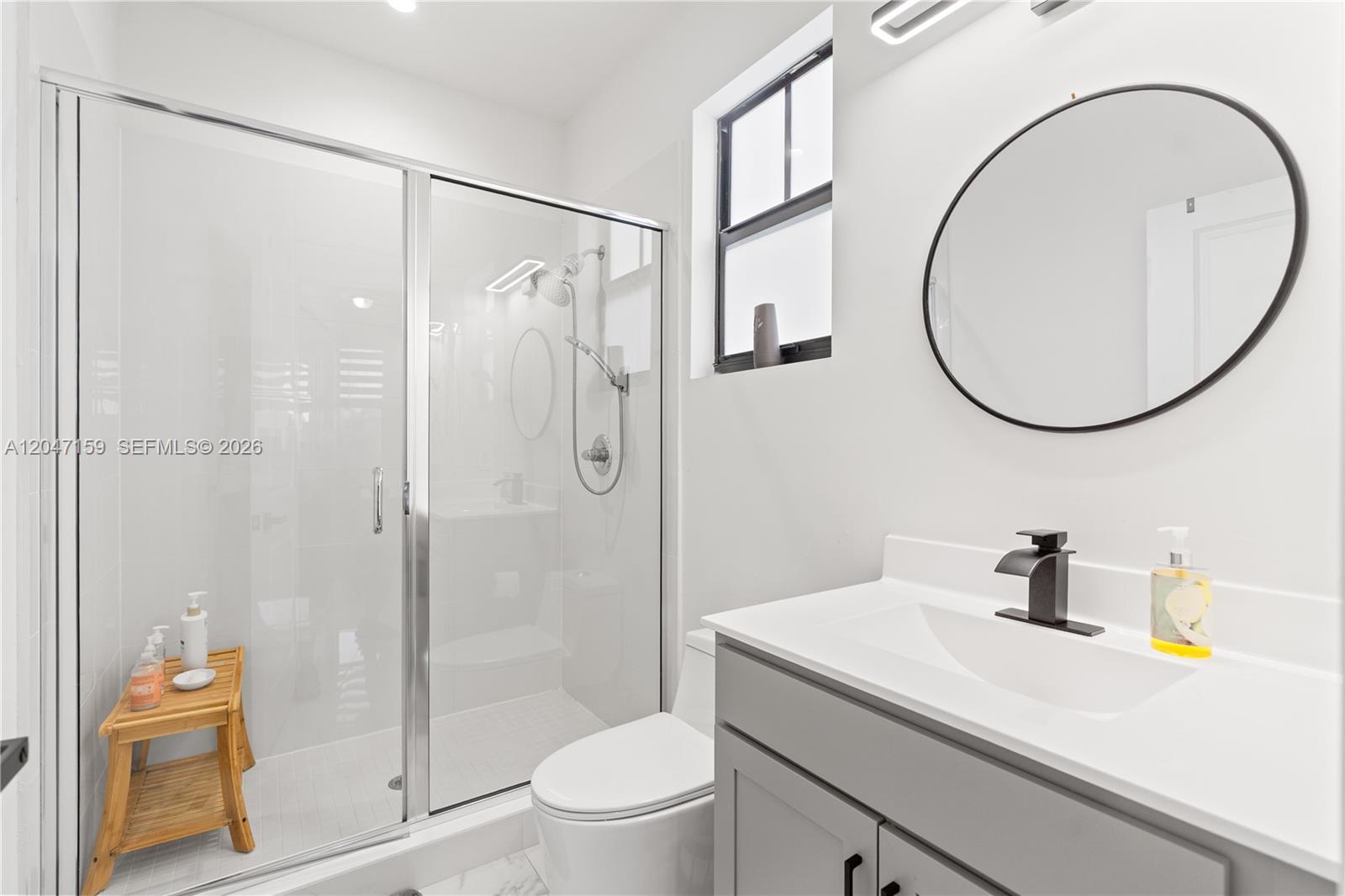 14747 Southwest 38th Terrace Miami, FL 33185 - Photo 17 of 46