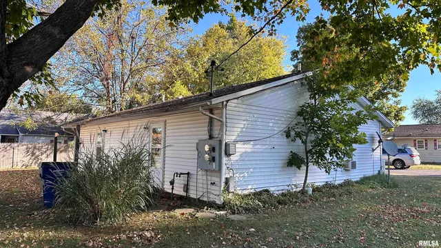 $59,000 | 301 North Jefferson Street, West Frankfort, IL 62896