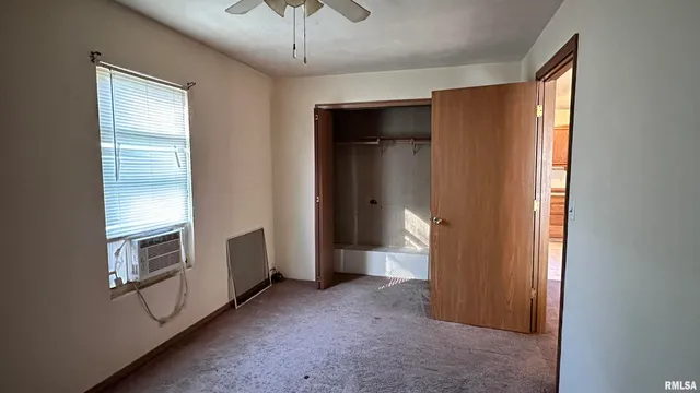 $59,000 | 301 North Jefferson Street, West Frankfort, IL 62896