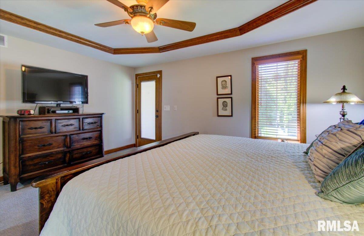 1412 Old Crows Way Springfield, IL 62712 - Photo 19 of 44 Gallery Image 19