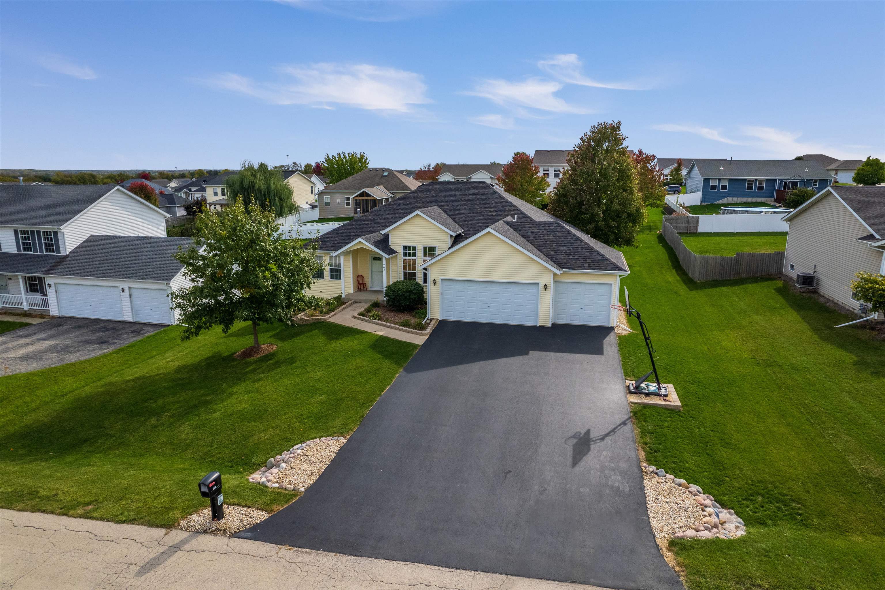 702 Merrion Road Roscoe, IL 61073 - Photo 27 of 33 Gallery Image 27