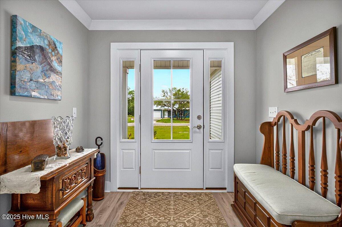 550 Barber Road Southport, NC 28461 - Photo 6 of 64 Gorgeous Foyer