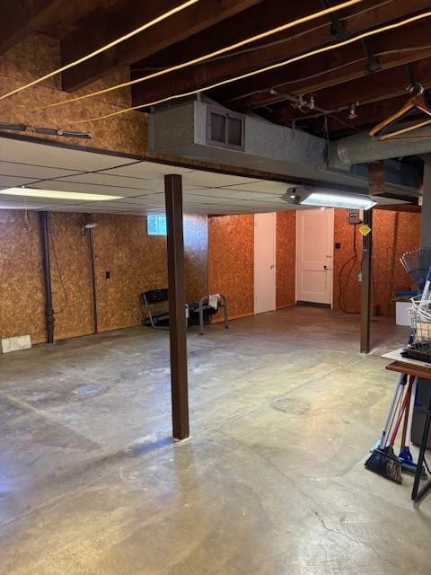 32 Elich Road Burgettstown, PA 15021 - Photo 39 of 48 a view of a room with gym equipment