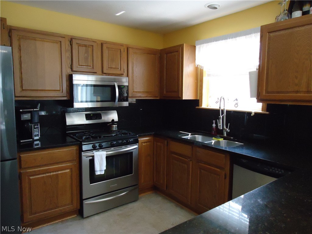 980 West Wilcox Road Port Clinton, OH 43452 - Photo 10 of 31