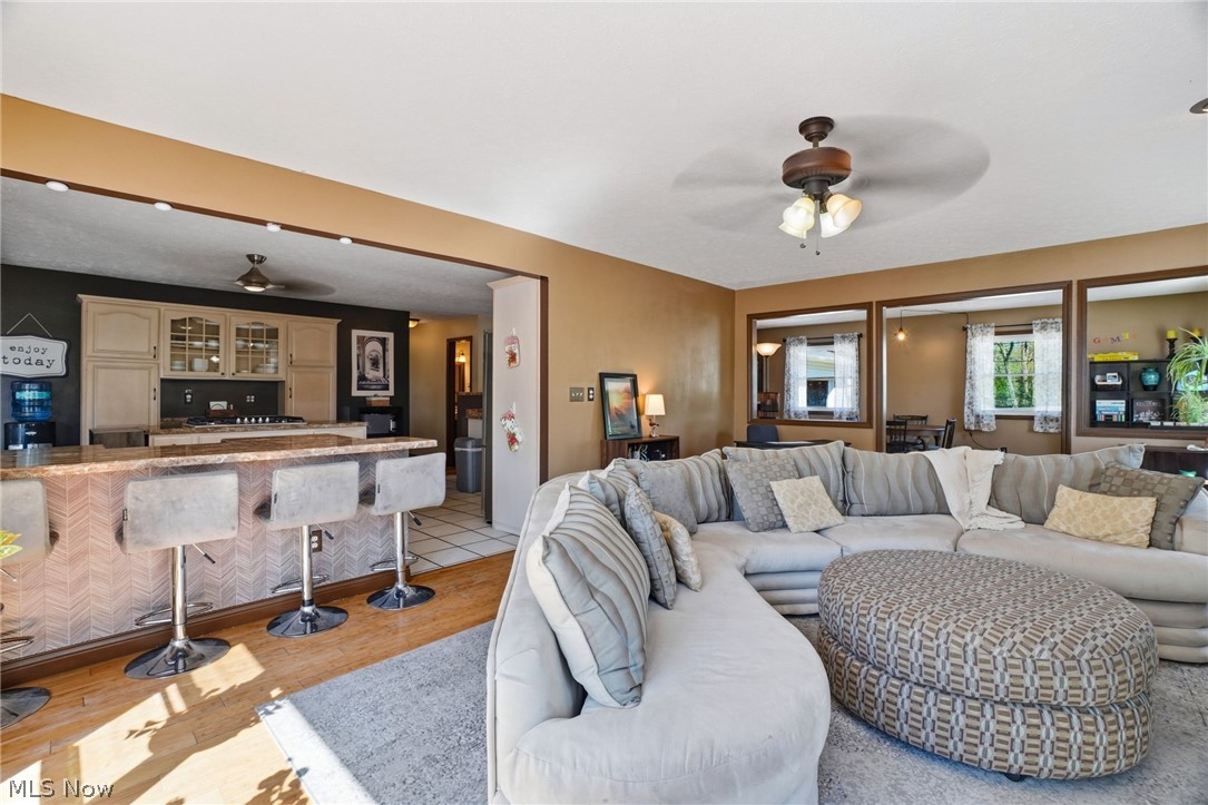 7734 Morley Road Mentor, OH 44060 - Photo 4 of 50