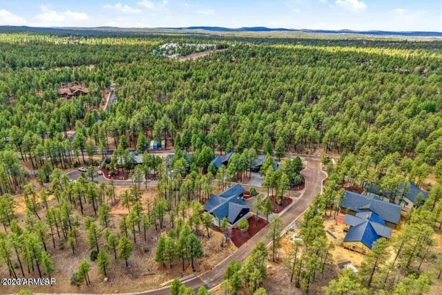$1,000,000 | 2381 West Bench Road, Show Low, AZ 85901