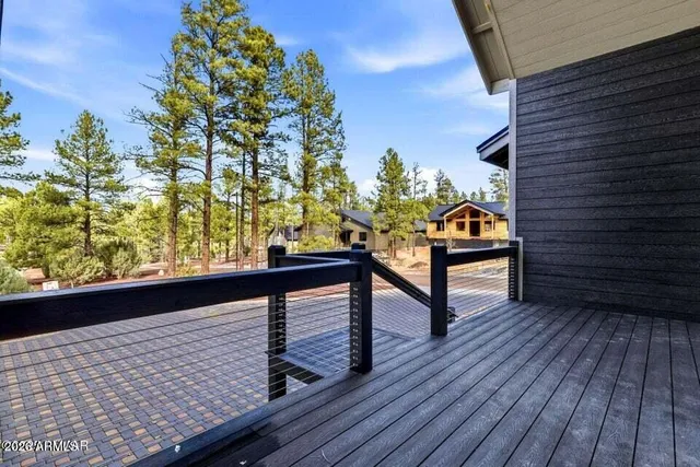 $1,000,000 | 2381 West Bench Road, Show Low, AZ 85901