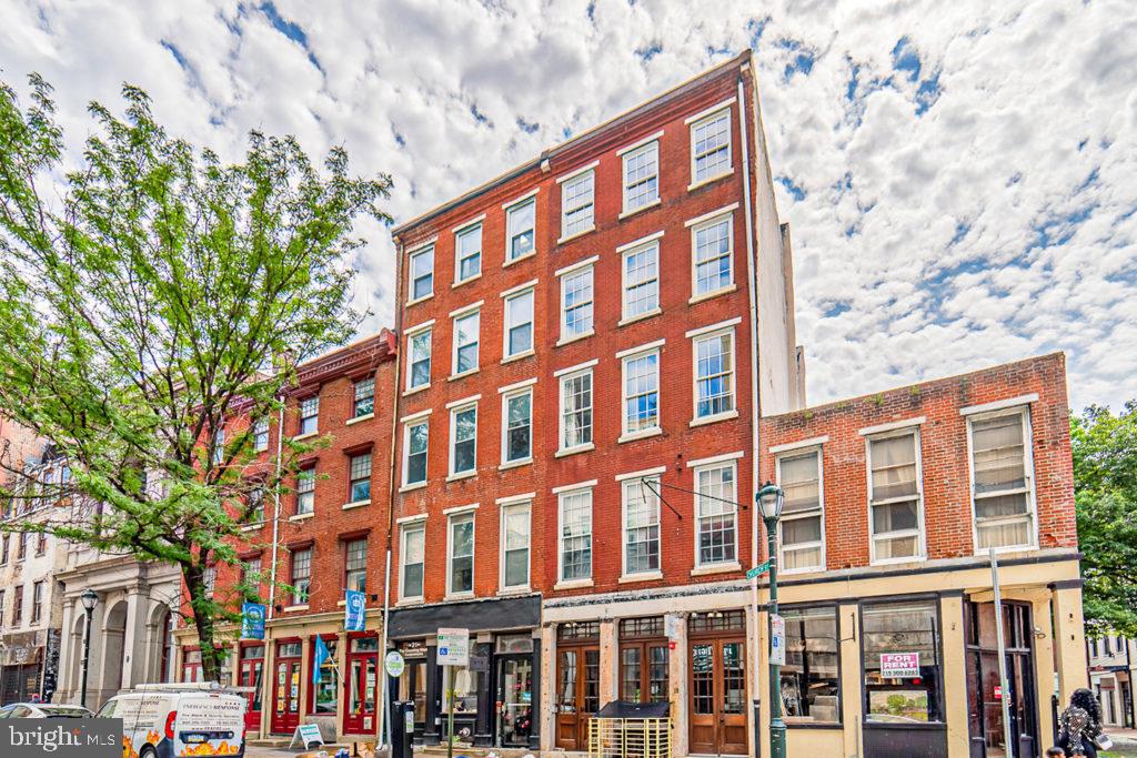 19 North 3rd Street Philadelphia, PA 19106 - Photo 14 of 14 a front view of a building