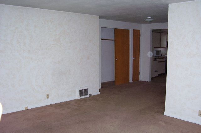 715 West Ridge Road Peoria, IL 61614 - Photo 6 of 9 Gallery Image 6