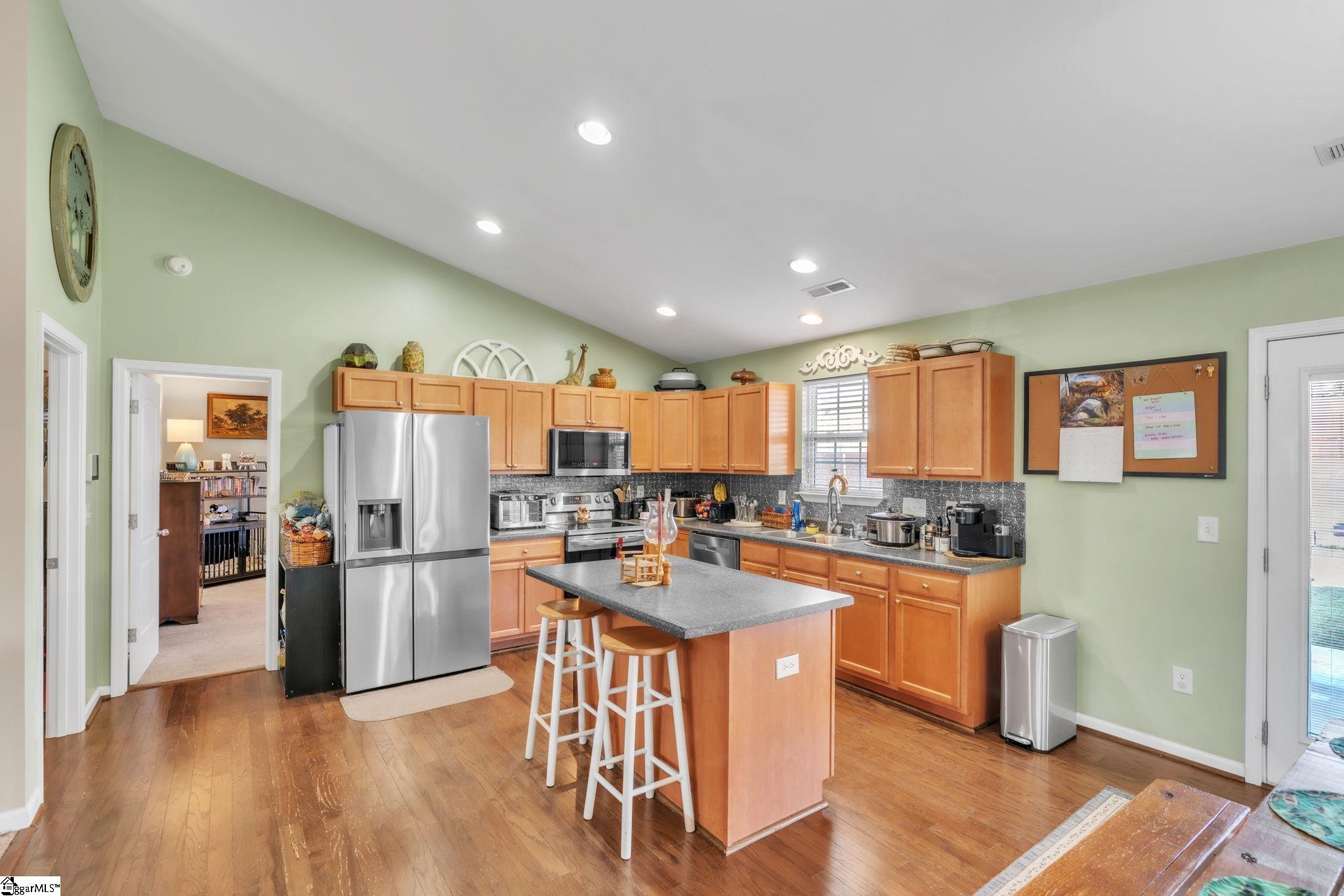 224 Eastpark Way Easley, SC 29642 - Photo 7 of 30 Gallery Image 7