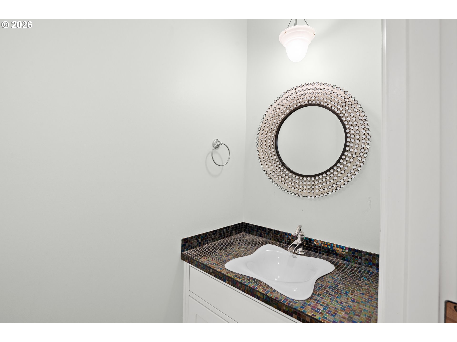 3352 Southwest Fairmount Lane Portland, OR 97239 - Photo 12 of 48
