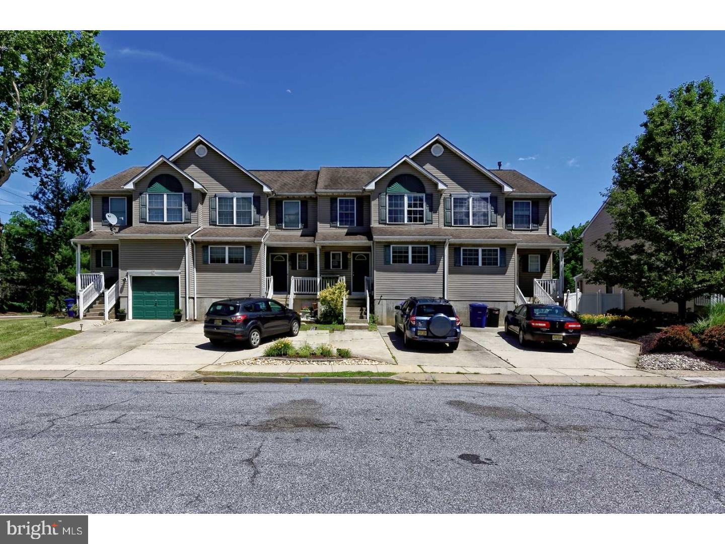 7 Shade Court Maple Shade, NJ 08052 - Photo 2 of 22 Gallery Image 2