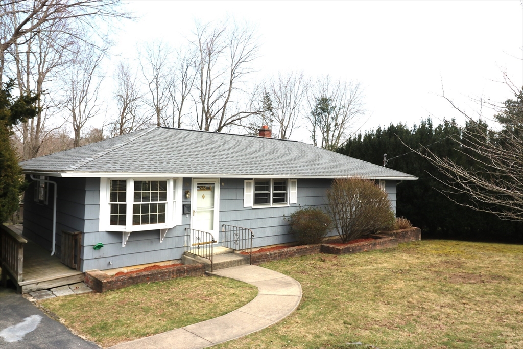 28 Chevy Chase Road Worcester, MA 01606 - Photo 2 of 17 a view of a house with backyard