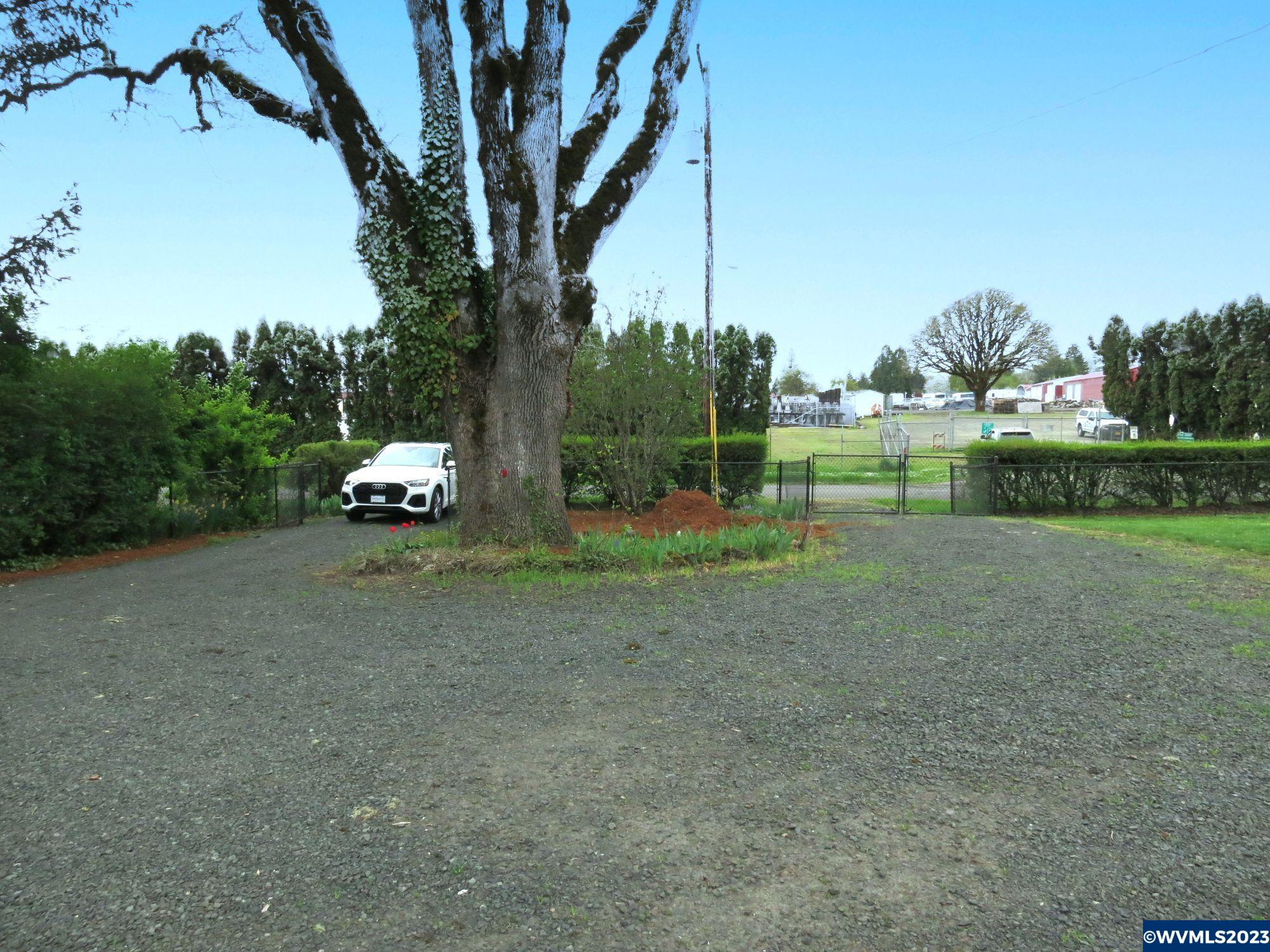 920 Southwest Clay Street Dallas, OR 97338 - Photo 13 of 16 Gallery Image 13