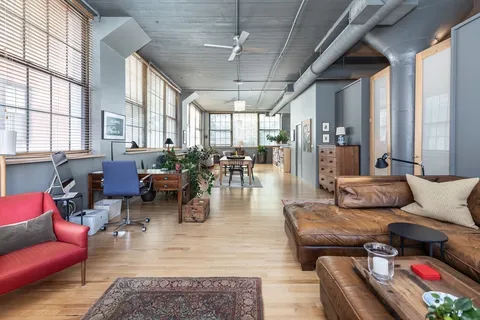 $1,250,000 | 64 East Brookline Street, Unit 4, Boston, MA 02118